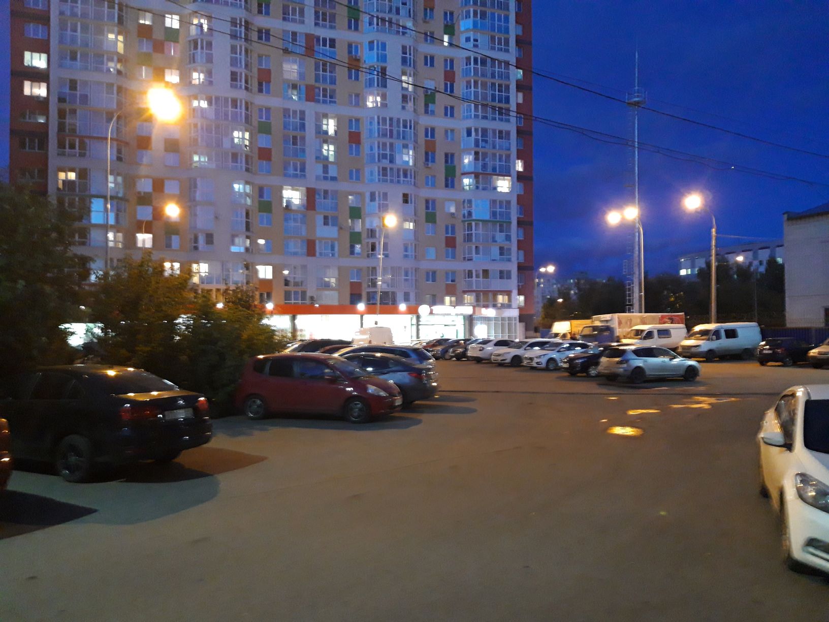 Жители улицы Коломенской добились восстановления освещения - фото 1
