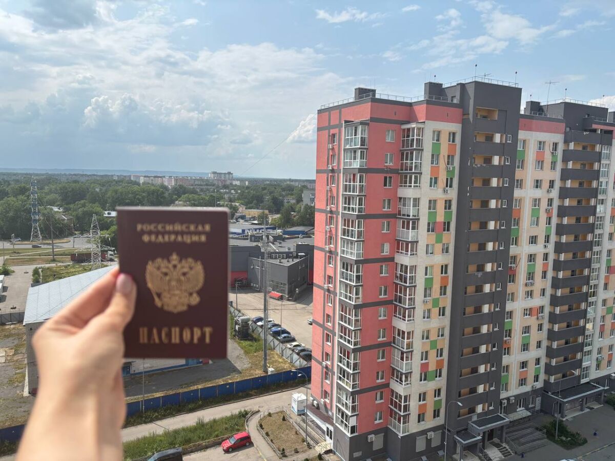 Риелторов хотят обязать страховать ответственность при продаже жилья в России - фото 1