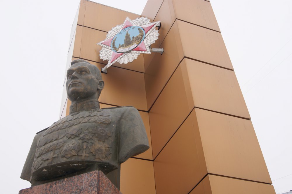 Памятник маршалу Рокоссовскому отремонтируют в Кузнечихе
