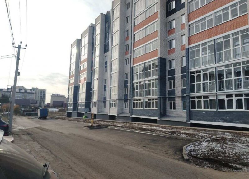 ЖД По ул. Комаровка, 7б - фото 1