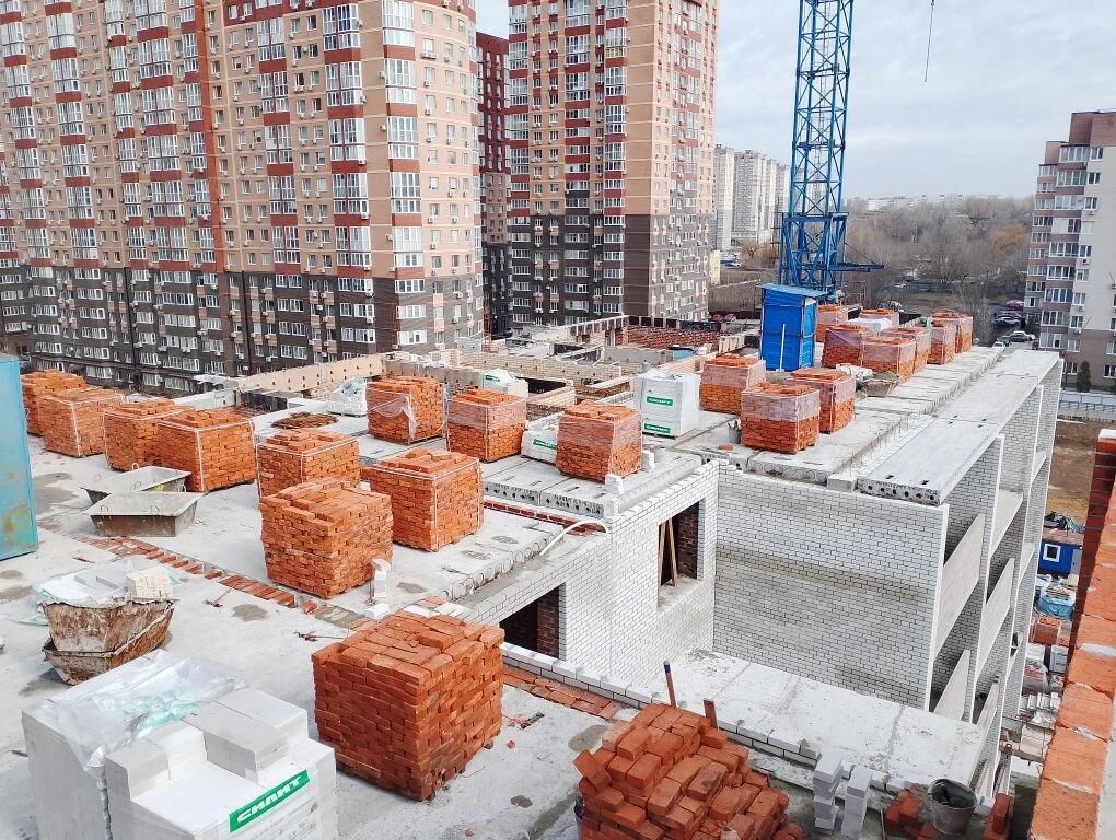 Рынок новостроек: Ростов и Краснодар накопили 150 тысяч непроданных квартир - фото 1