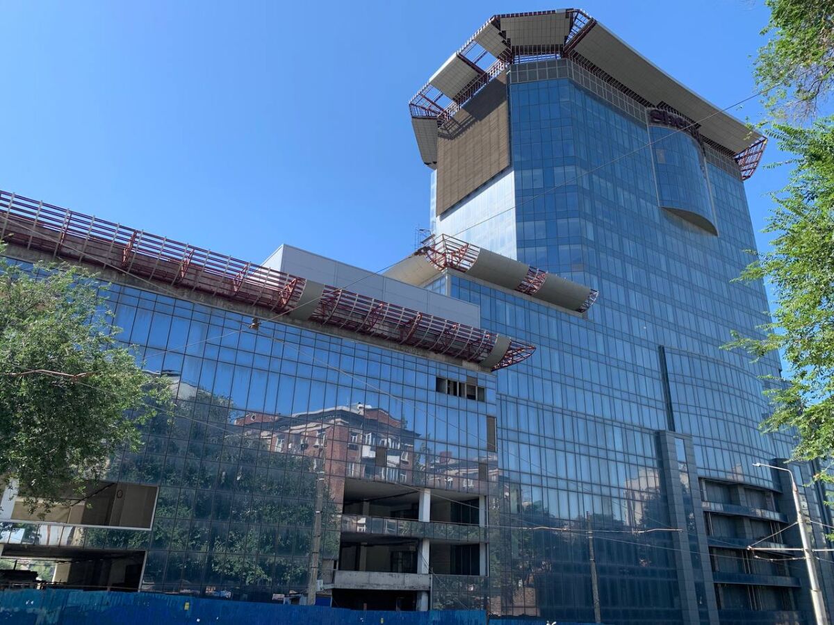 Архитектурные пятна Ростова-на-Дону: какова судьба заброшенных гостиниц - фото 1