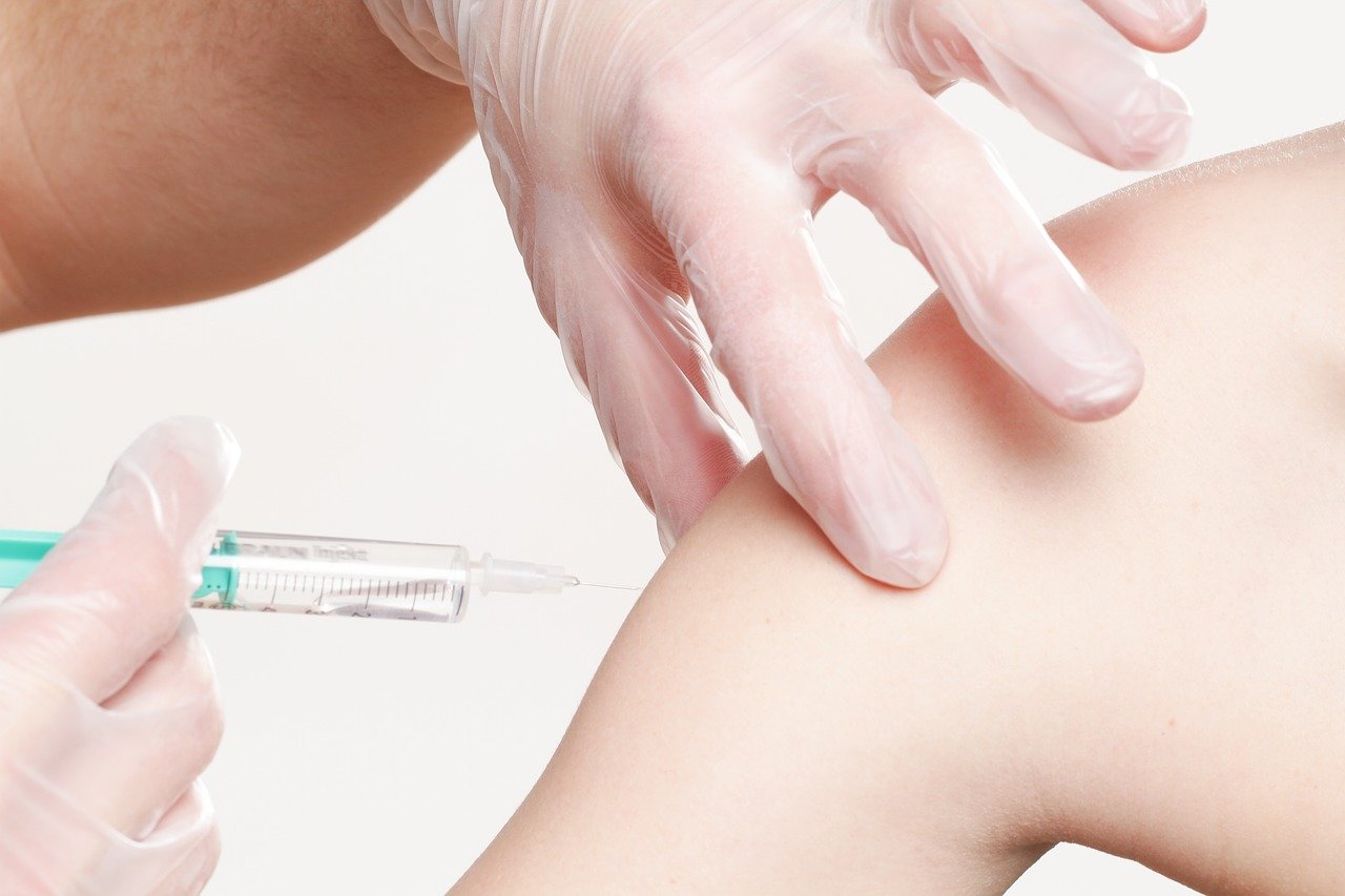 13 пунктов вакцинации от COVID-19 оборудовали в Самаре