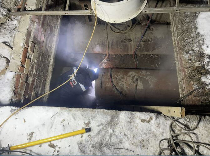 В Ростове устранили дефект на теплотрассе на проспекте Шолохова  - фото 1