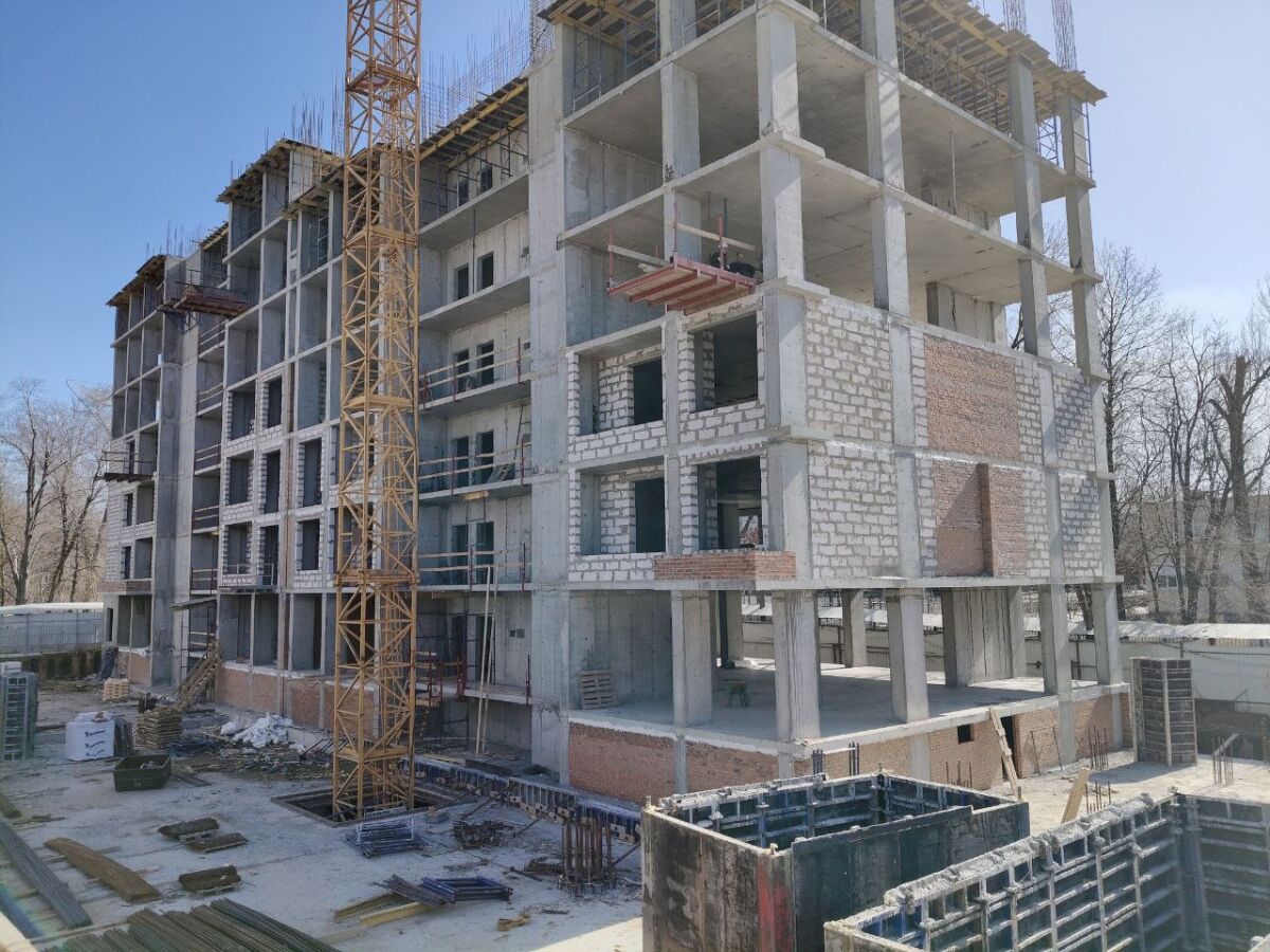 Строительная отрасль стала лидером по найму мигрантов в Ростовской области - фото 1